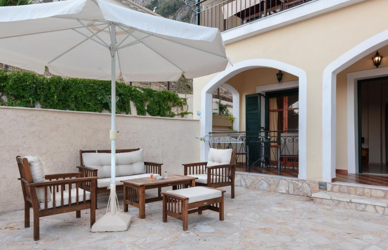 Balis Apartments Παλαιοκαστρίτσα Εξωτερικό φωτογραφία